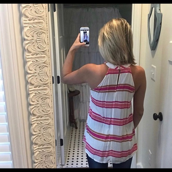 Top - Picture 2 of 2